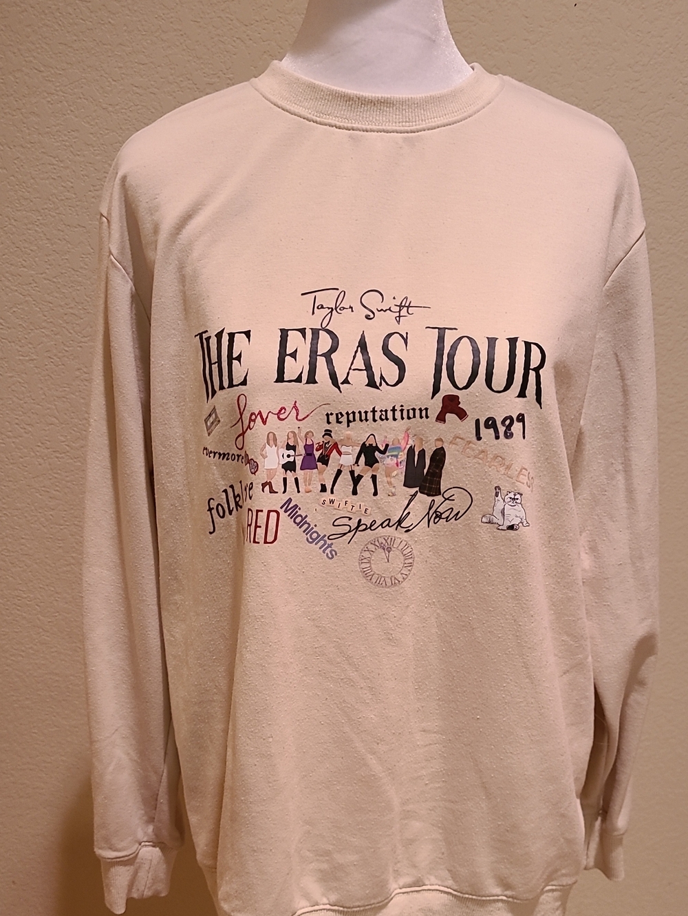 Taylor Swift Cream The Eras Tour Graphic Tee Shirt Size M